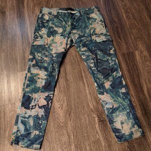 J Brand Men's Pattered Cargo Pants - Size 36 Waist